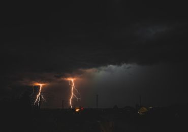 lightning-7389933_1280